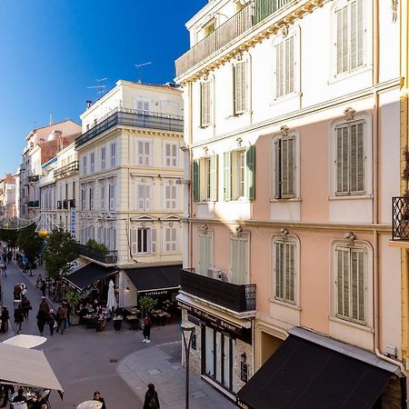Centrally Located Modern 2 Bed Apartment In Cannes With Aircon And High Ceilings And Modern Design 696 Buitenkant foto
