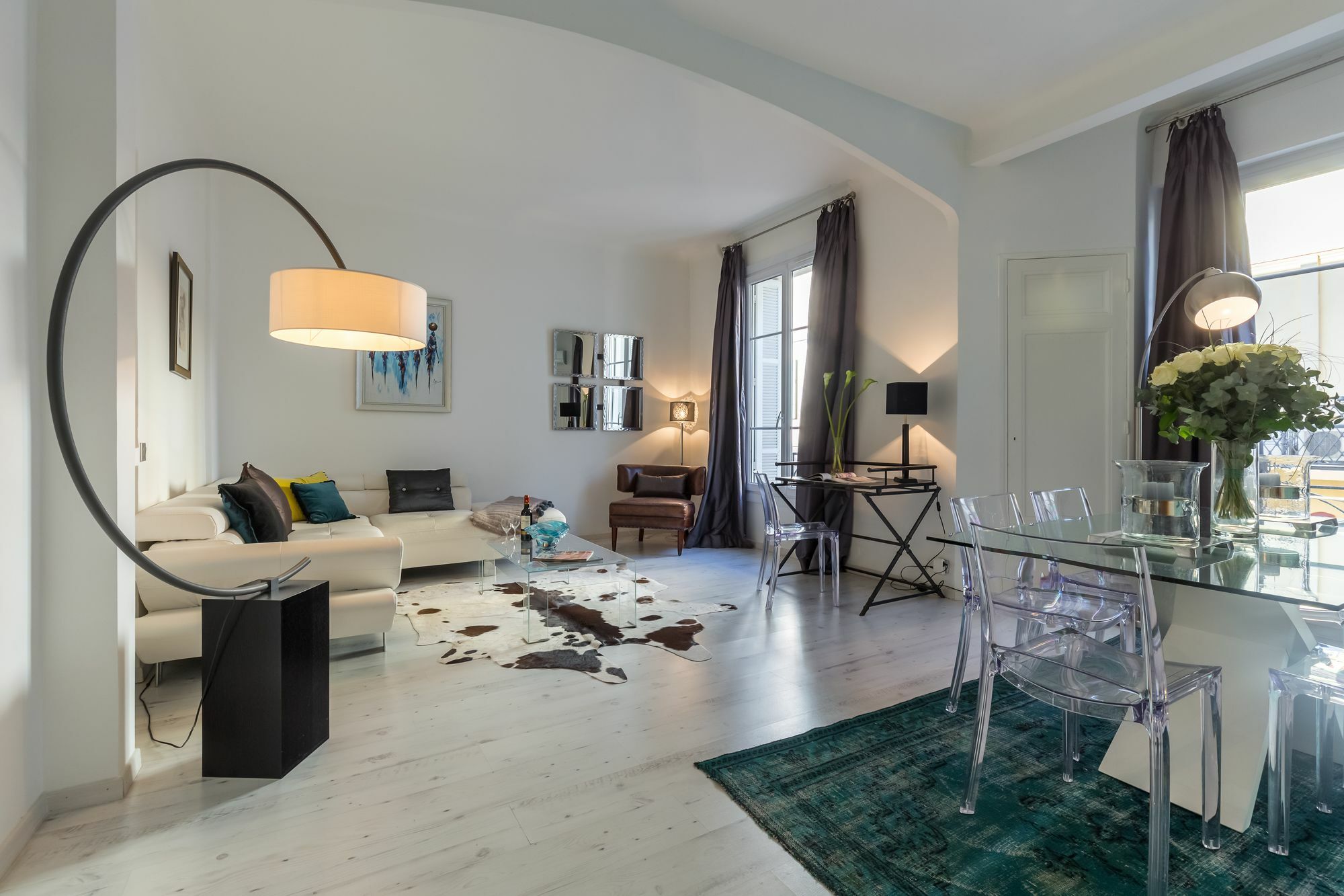 Centrally Located Modern 2 Bed Apartment In Cannes With Aircon And High Ceilings And Modern Design 696 Buitenkant foto