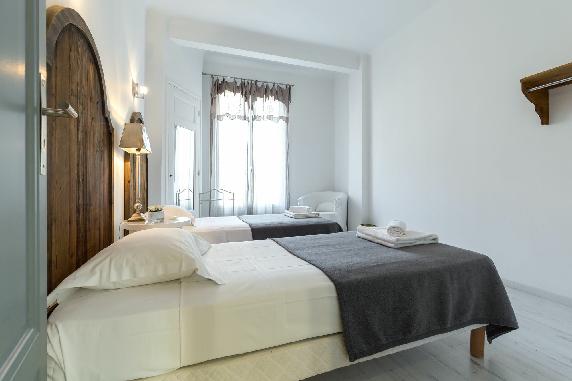 Centrally Located Modern 2 Bed Apartment In Cannes With Aircon And High Ceilings And Modern Design 696 Buitenkant foto